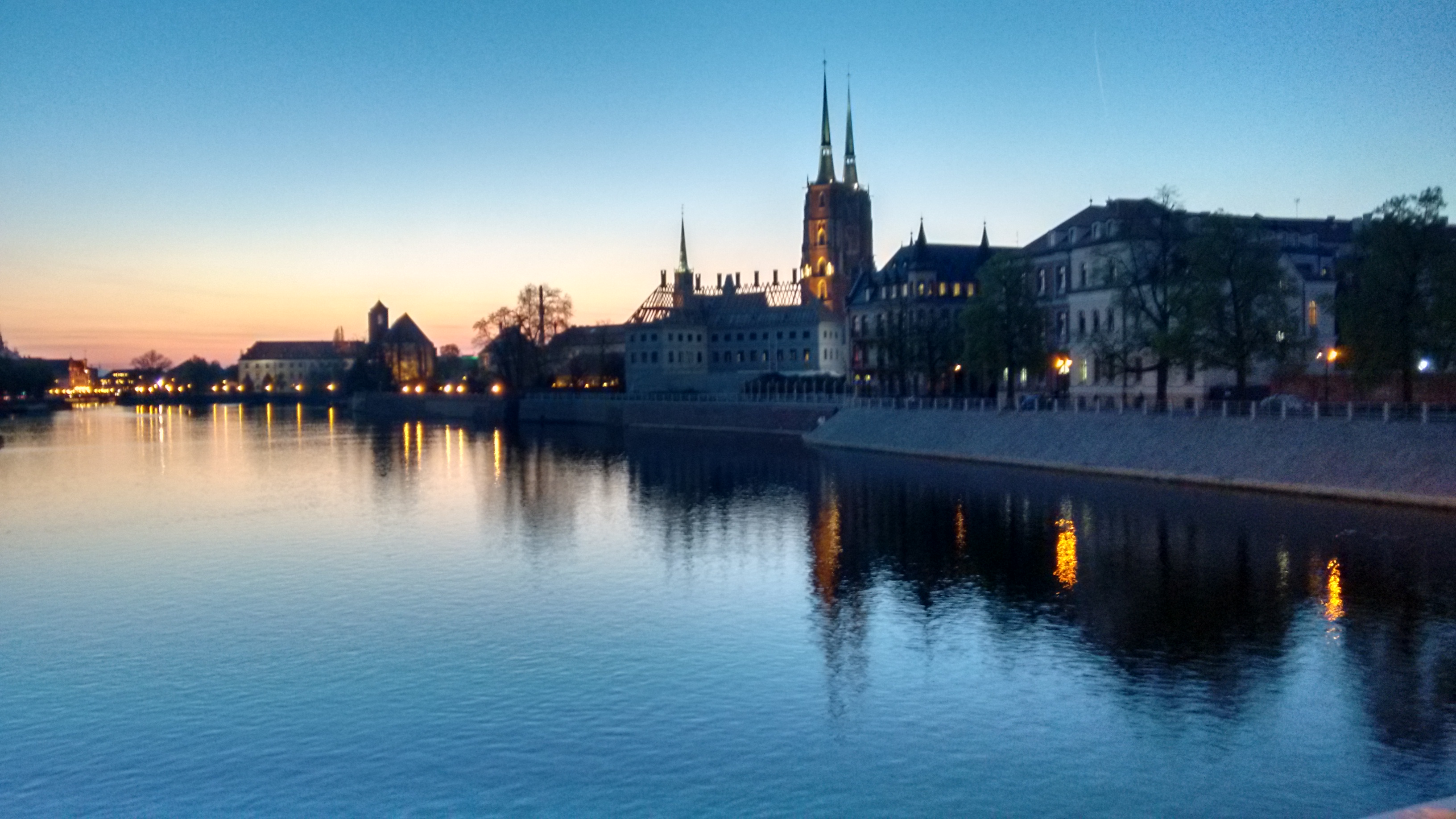 Wroclaw-view-cathedral.jpg