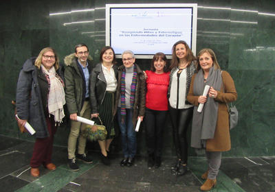 Eskerretik eskumara: Antonia Ángeles Álvarez Díaz, Iker Badiola Echaburu, Lucía Gallego, Marta Macho Stadler, Miren Josune Canduela Pérez, Lourdes Dafonte Pena eta Lurdes Sarría Urigüen