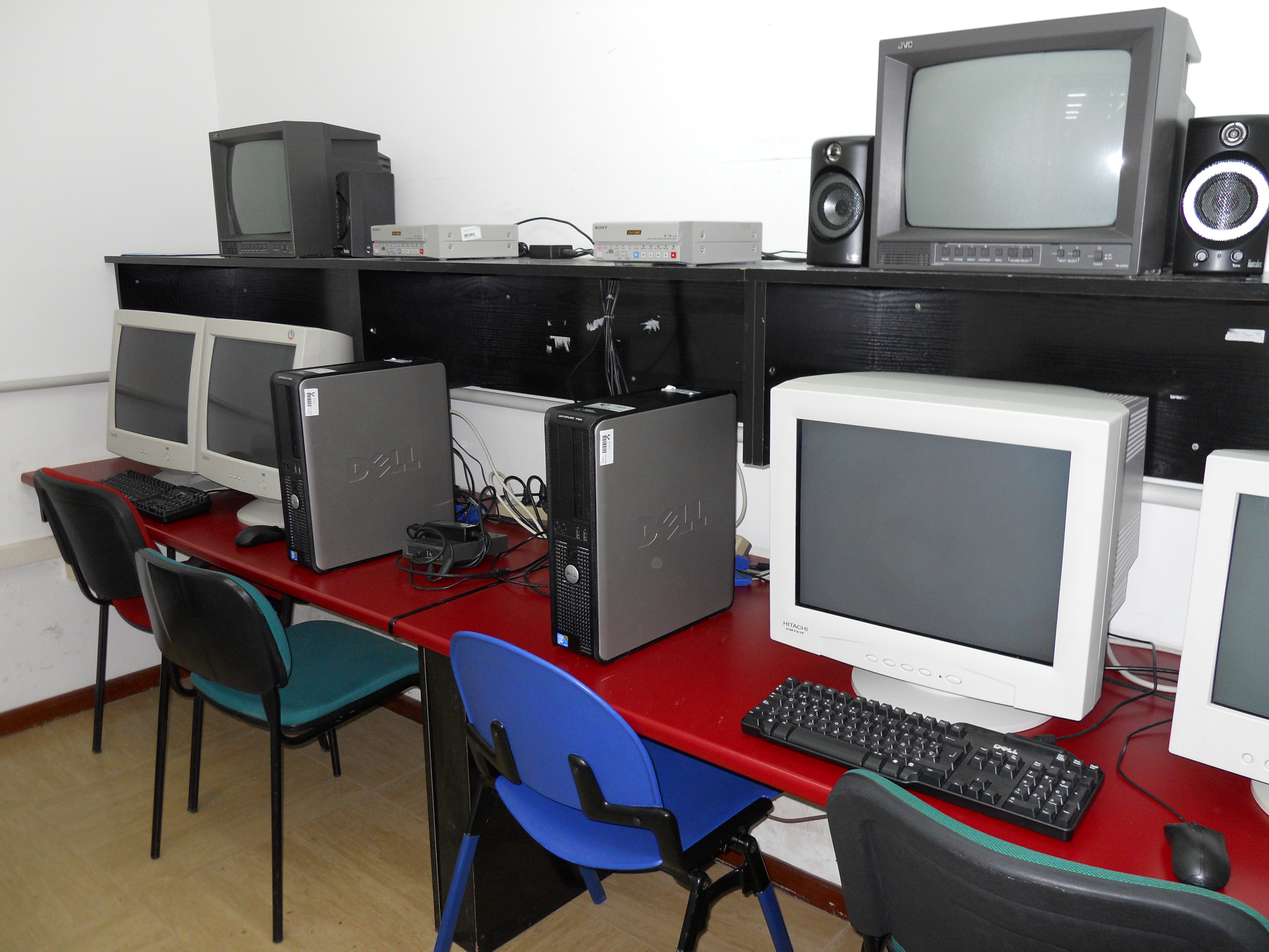 Bideo edizioko postu zaharrak Avid programarekin (2010)