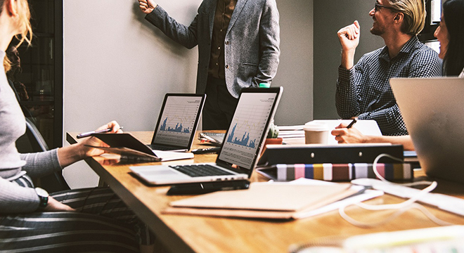 Prestakuntza Duala. Enpresa eta Unibertsitatea