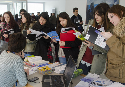 Datozen Master ikasleak