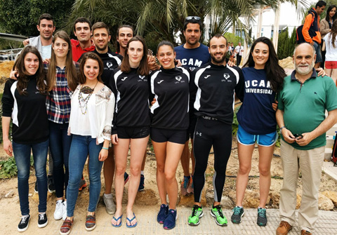 Los atletas en el campeonato