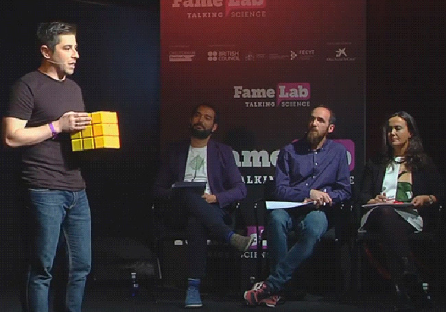 Eder Amayuelas, UPV/EHUko ikertzailea, FameLab bakarrizketen lehiaketa finalean egon da