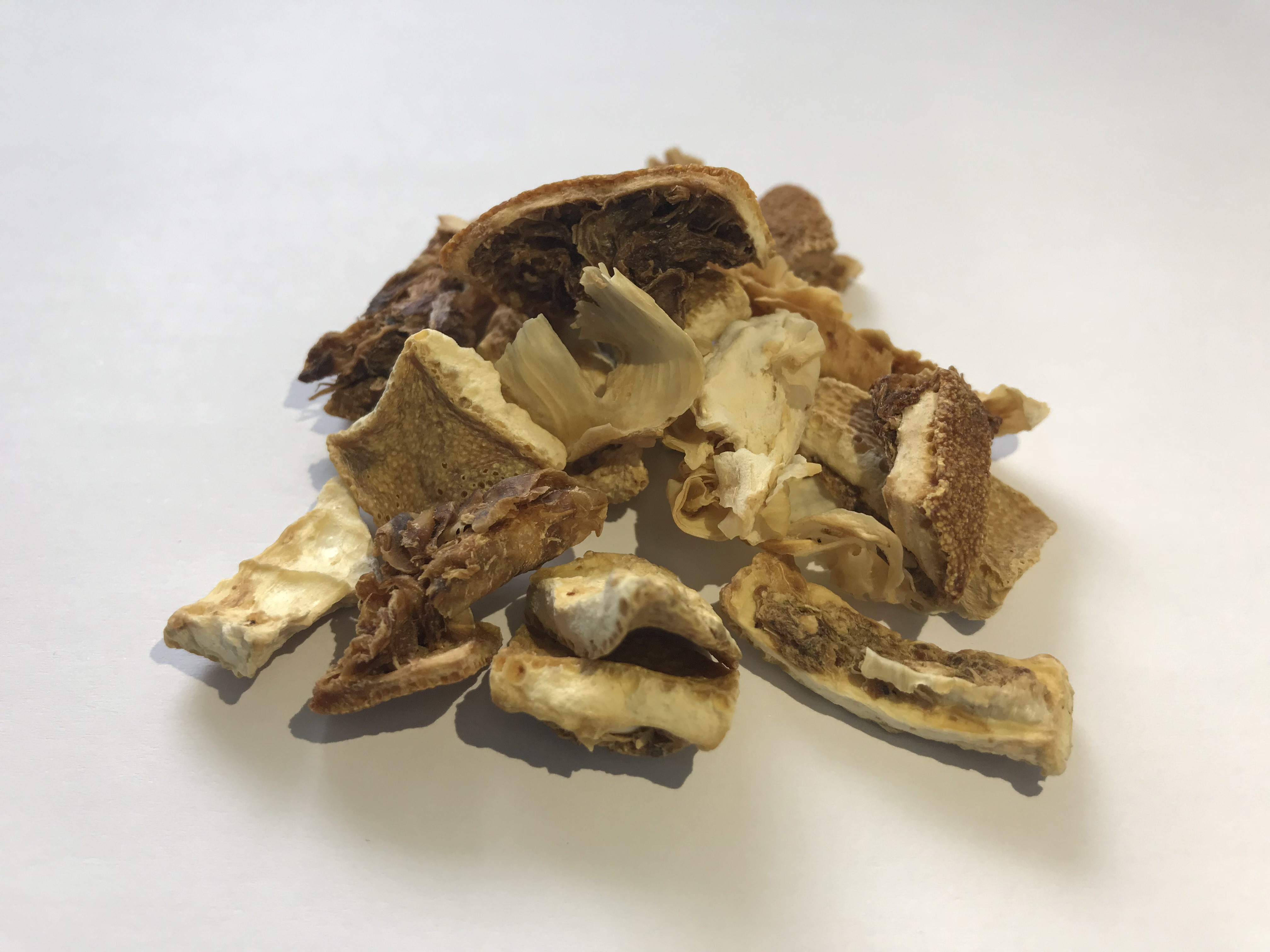 Zitriko-hondakinak aprobetxatuz bioolioa lortu dute UPV/EHUn