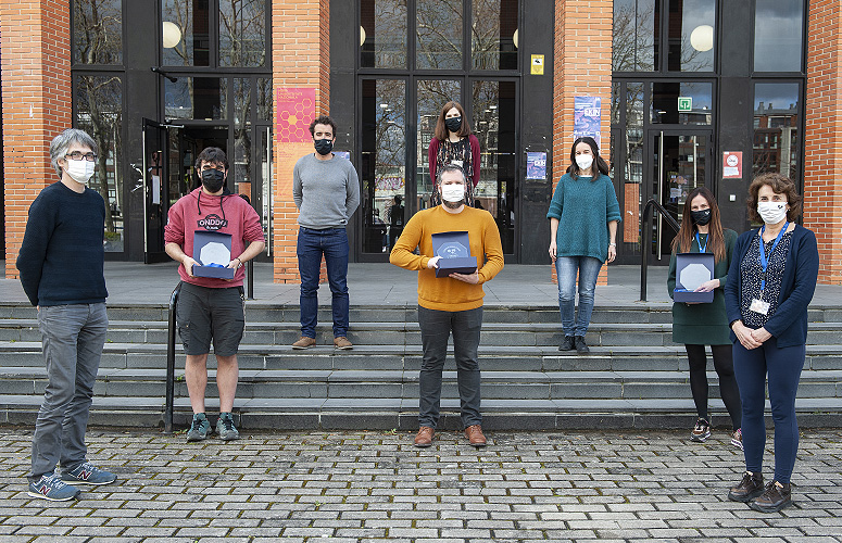 De izquierda a derecha, Roberto Torres, Xabier Herrero, Ibai Rico, Itziar Aguado, Josu Aranbarri, Askoa Ibisate, Nagore Davila y Orbange Ormaetxea.