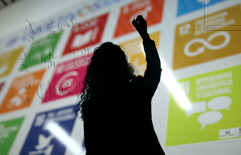 UPV/EHUk egindako ekarpen zientifikoa gorantz doa