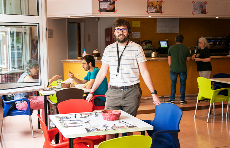 Jon Zarate, Farmazia Fakultateko kafetegian