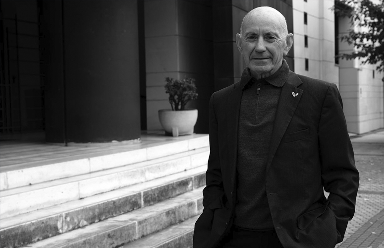 El profesor emérito Nicanor Ursua