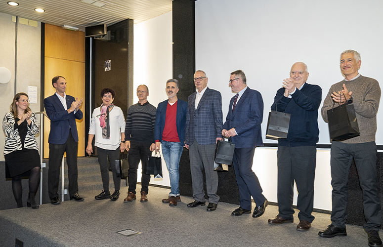 Ezkerretik eskuinera, Saioa Urrutia, Julio María Calleja, Juncal Durán, Xabier Etxaniz, Igor Camino, Alfredo Goñi, Hilario Llanos, Pedro Manuel González Puelles eta Ion Zaballa.