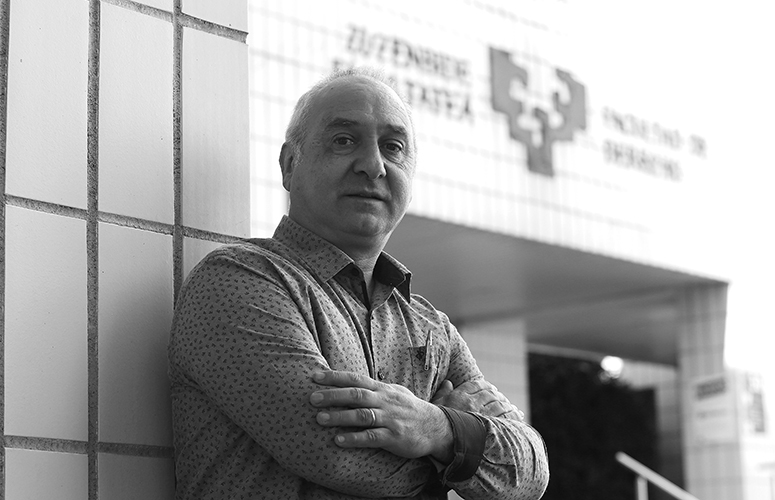 Mikel Mari Karrera Egialde Zuzenbide Zibileko irakaslea