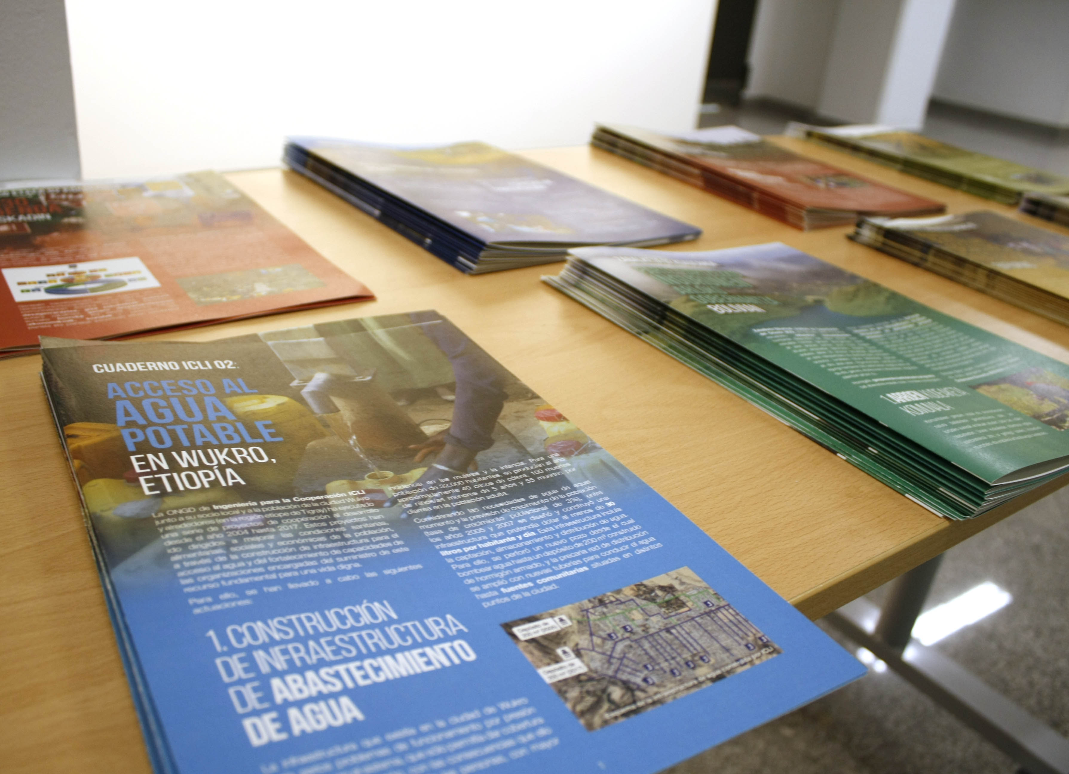 Erakusketa ur edangarria eskuratzea