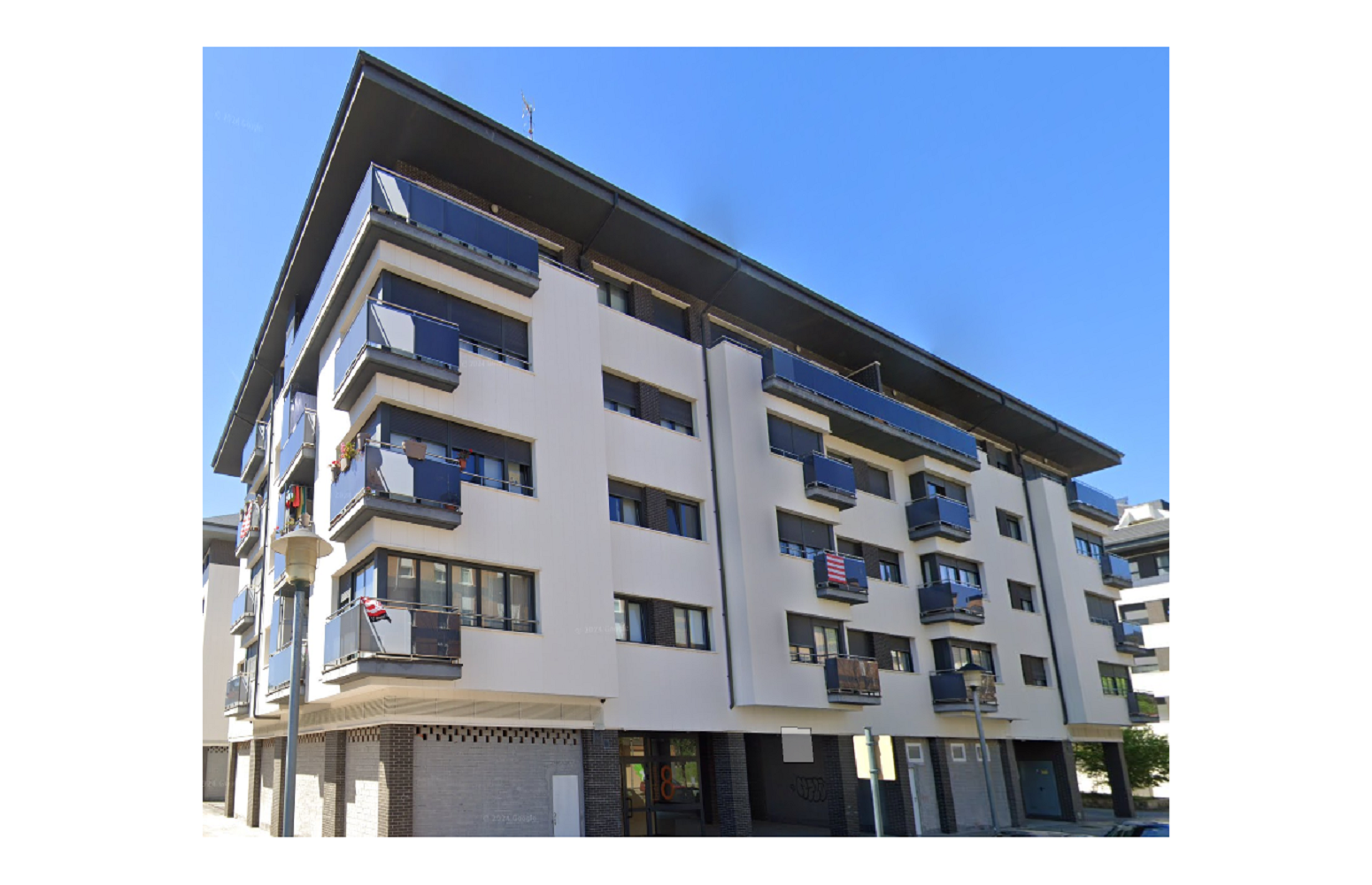 Edificio tipológico idóneo para el uso de un sistema híbrido de tecnología fotovoltaica y bomba de calor (Fuente: ENEDI / EHU).