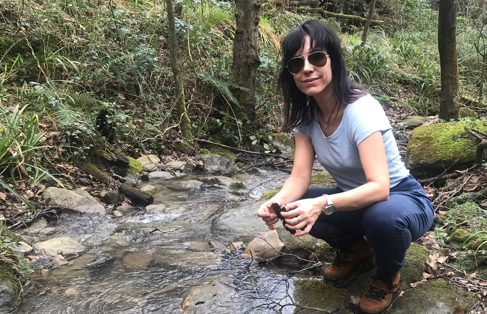 Luz Boyero, investigadora de la EHU. Trabajos de campo