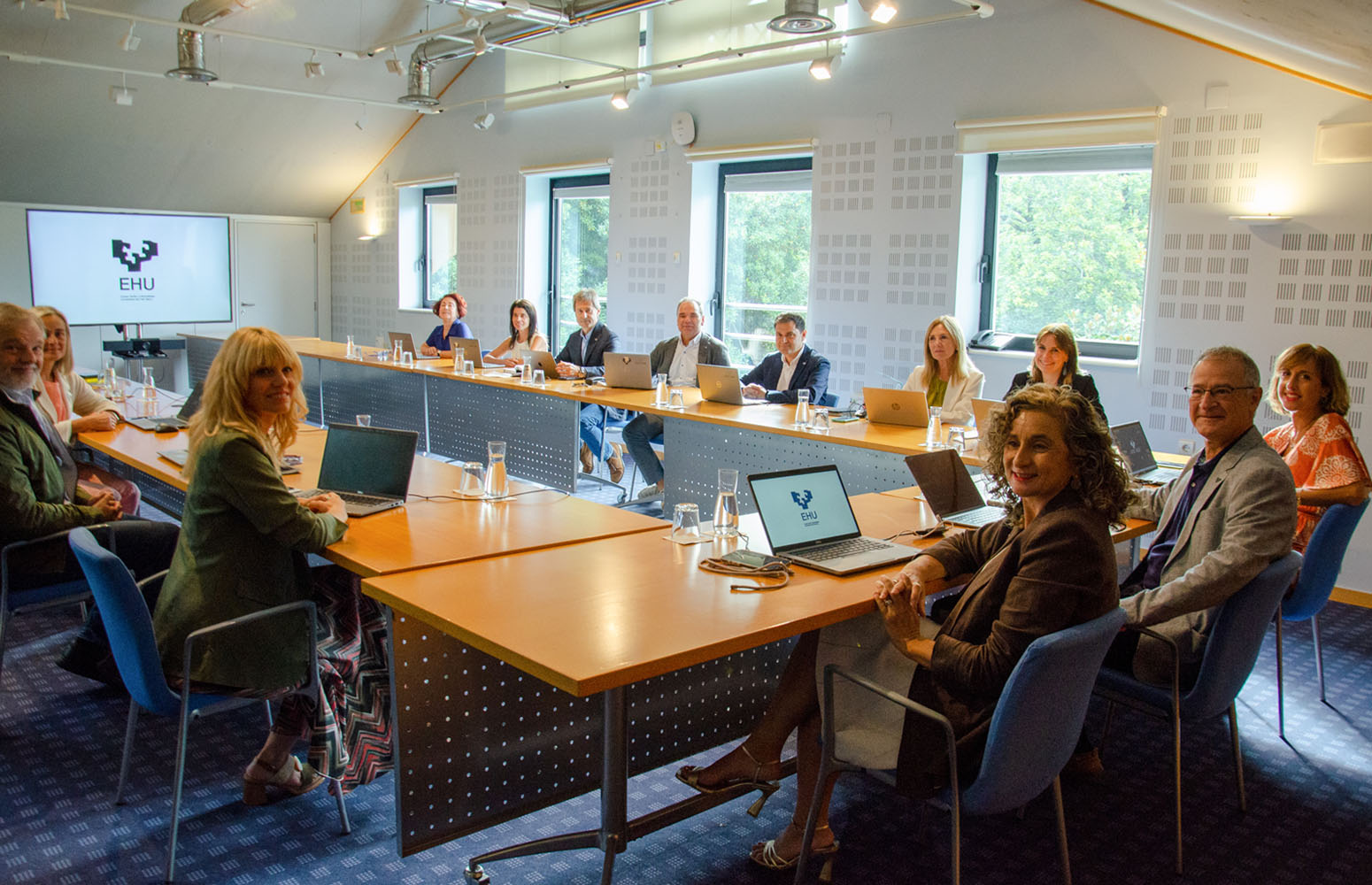 Euskal Herriko Unibertsitateko errektoretza taldea Gipuzkoako Campusean bildu da.