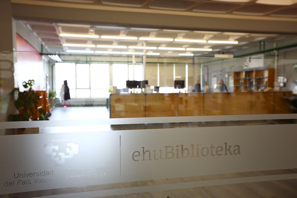 Biblioteka nagusiko ataria