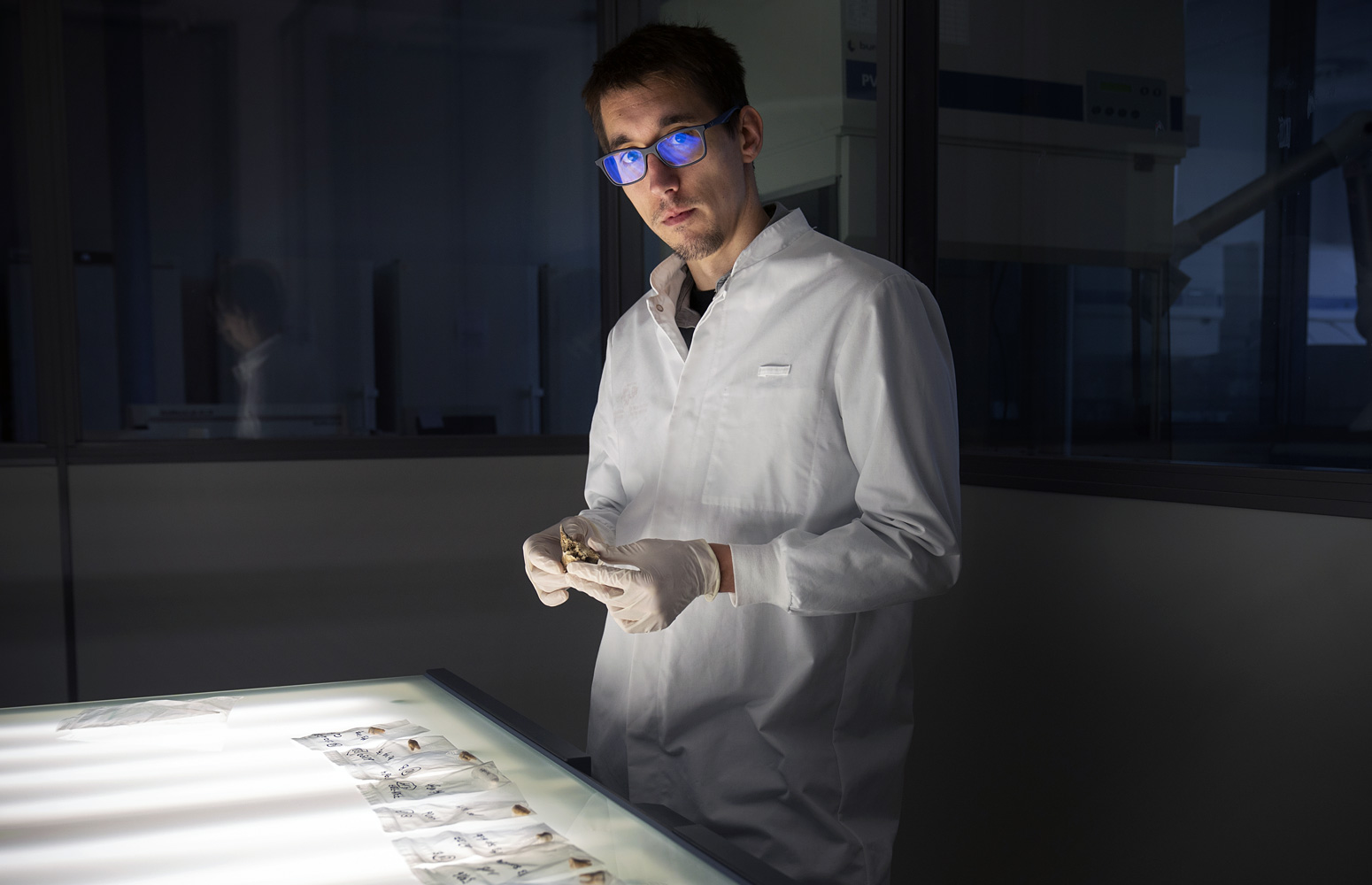 Un investigador en el laboratorio