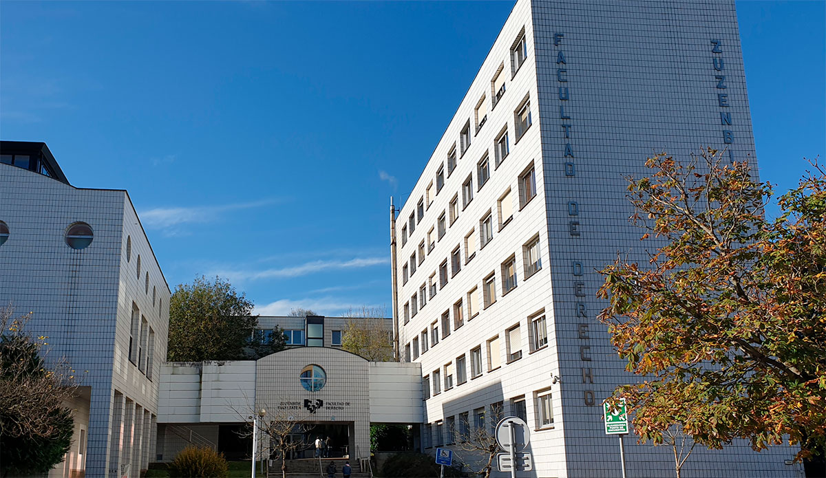 Foto de la Facultad de Derecho en Donostia-San Sebastián