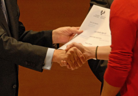 Resultado de imagen para entrega de diplomas empresa